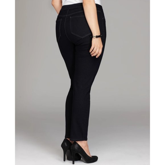 NEW Style & Co Plus Natural Fit Higher Rise Jeans - Picture 2 of 14